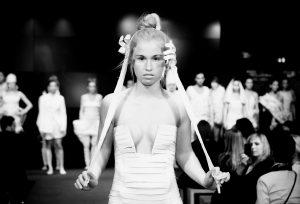 Trickfilm-Festival Stuttgart: Prominenz beim Animated Fashion Award. 2009). Modenschau der Hochschule Pforzheim, desingt nach einem Goethe-Stück, "Stella", designt ist.